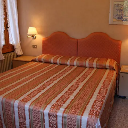 Tirolo Hotel